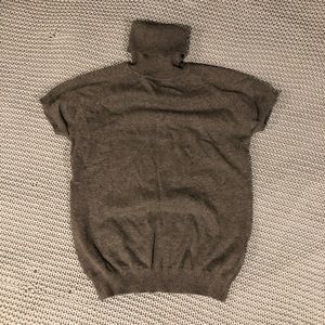 🌟 SALE! Zara Gray Knit Short Sleeve Turtleneck